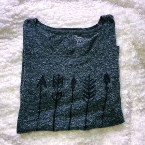 Arrow Graphic Boyfriend Style T-shirt